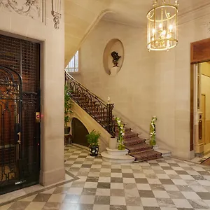 Raphael Hotell Paris
